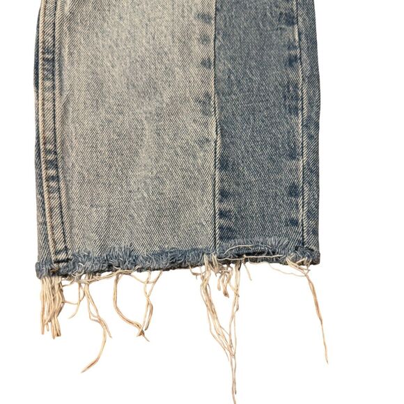 Abercrombie & Fitch High Rise Mom Jean Women's 29/ 8S Blue 2 Tone Denim Raw Hem - Picture 2 of 5
